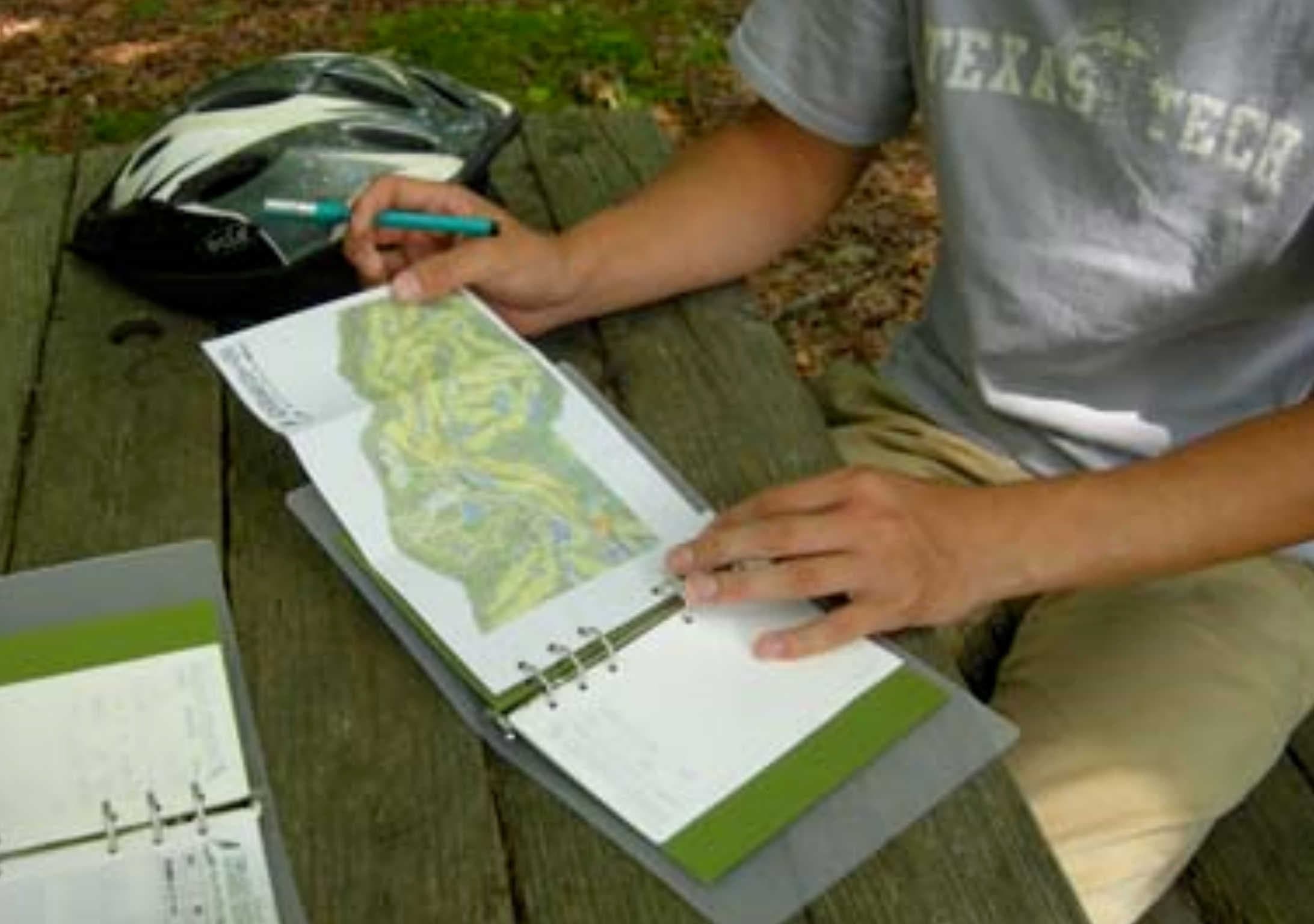 駒ケ岳をバックにセグウェイツアー