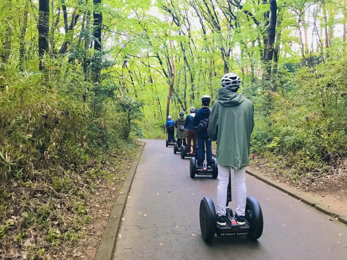 ツアーへ出発